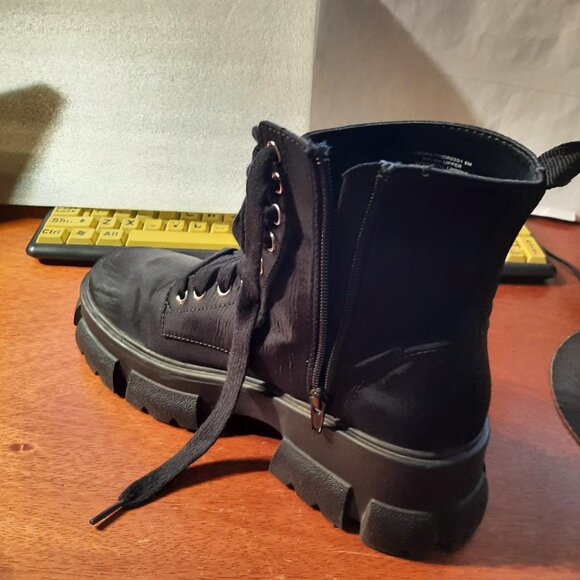 NEW ! Steve Madden Thora-P Combat Boot Black Size 8 - Picture 2 of 7